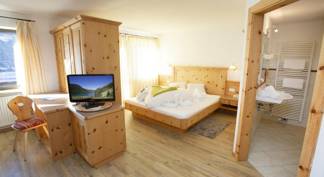 Hotel Vernagt Сеналес Экстерьер фото
